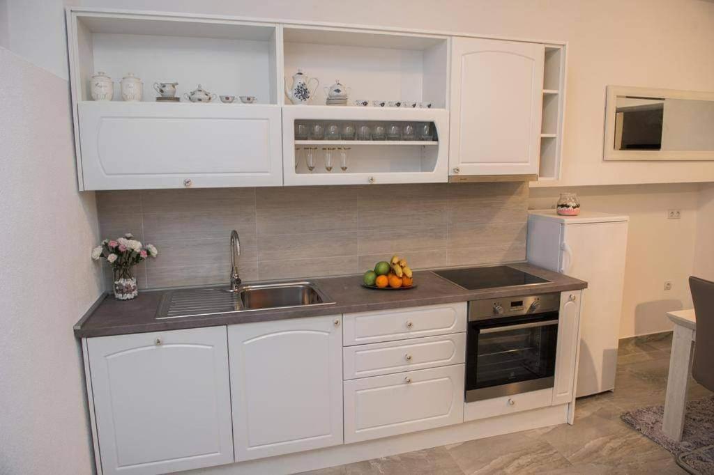 Apartman Cezar2 罗戈兹尼察 外观 照片